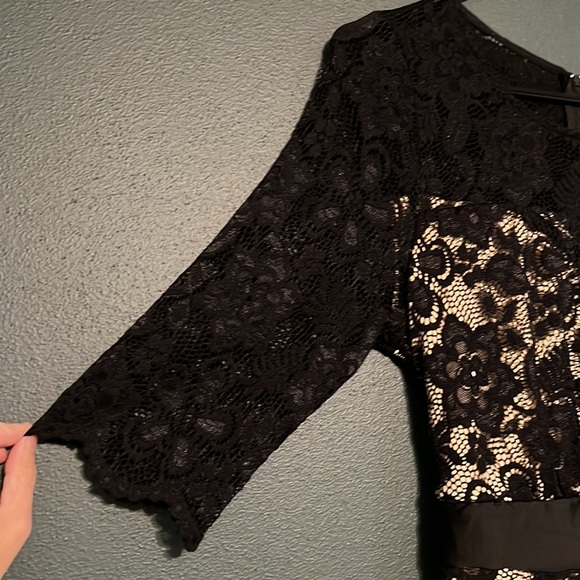 Maternity Dress - Picture 4 of 9